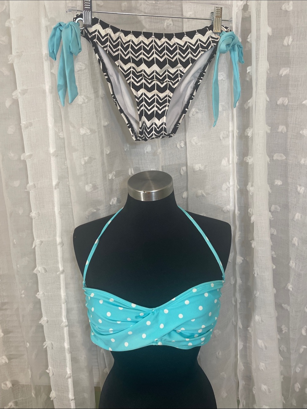 a.n.a Black & White Geometric Swim bottom size 12 and Arizona Swim Top XL